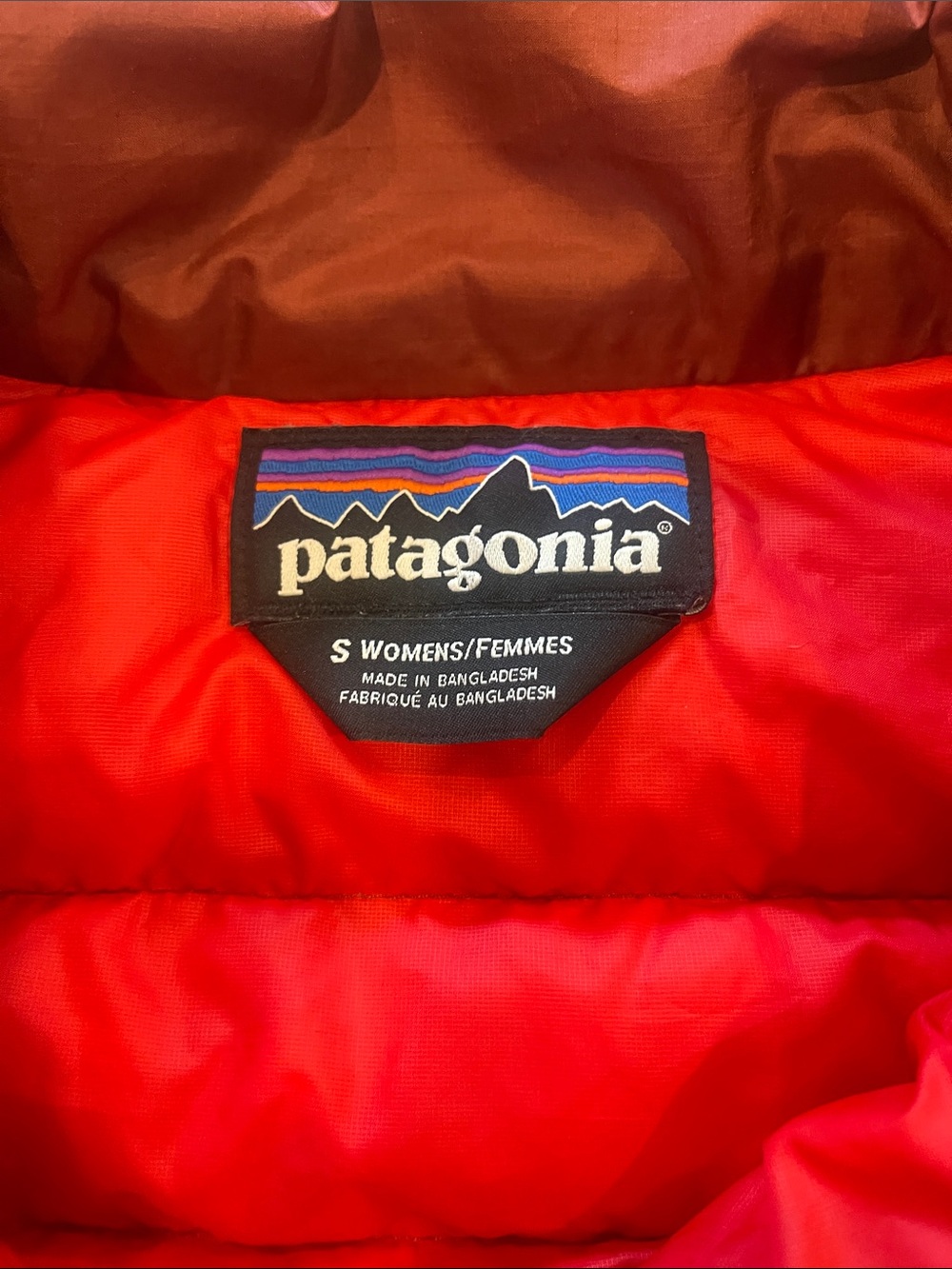 Patagonia Women’s Nano Puff Jacket - Picture 3 of 6